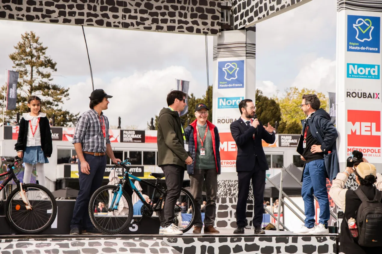 Remise officielle des vélos